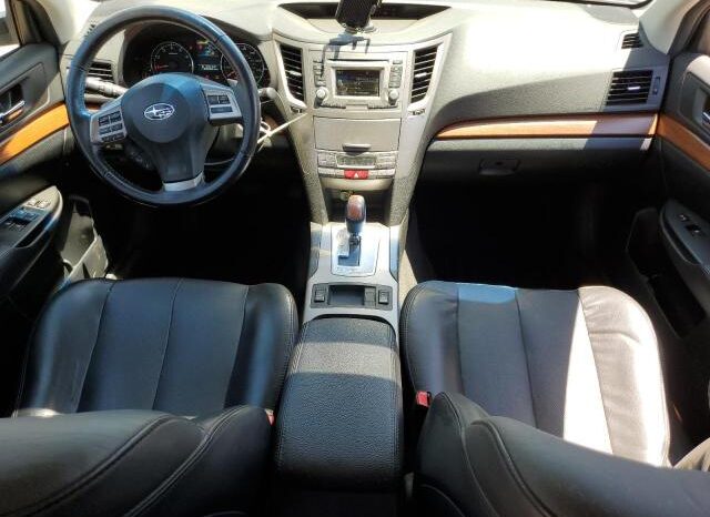 
								2013 Subaru Outback 2. full									