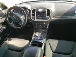
										2018 Chrysler 300 full									