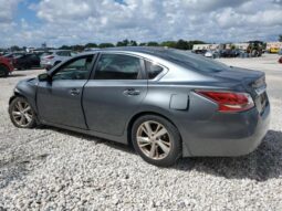 
										2015 Nissan Altima 2.5 full									