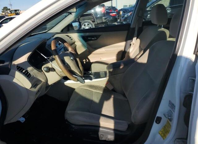 
								2015 Nissan Altima 2.5 full									