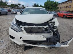 
										2017 Nissan Altima 2.5 full									