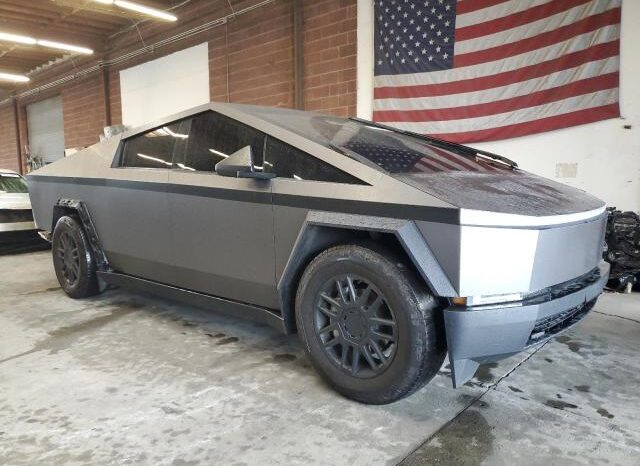 
								TESLA CYBERTRUCK full									