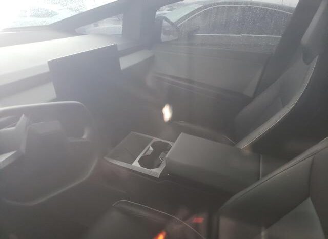 
								TESLA CYBERTRUCK full									