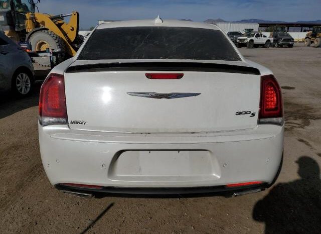
								2015 Chrysler 300 full									