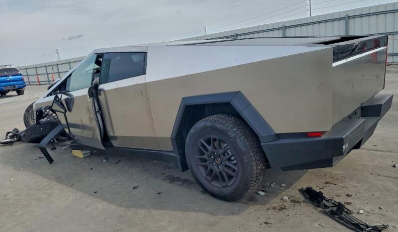 
								TESLA CYBERTRUCK full									