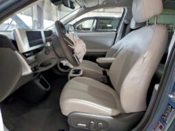 
										Hyundai IONIQ 5 full									