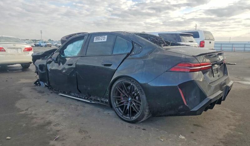 
								2026 BMW M5 full									