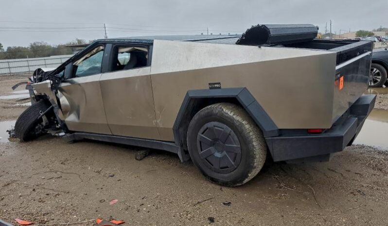 
								TESLA CYBERTRUCK full									