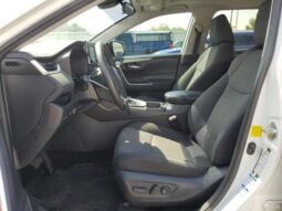 
										2019 Toyota Rav4 full									