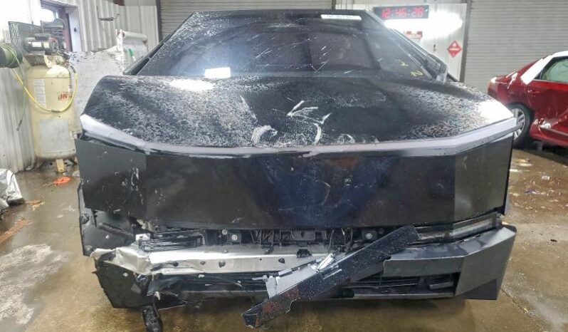 
								TESLA CYBERTRUCK full									