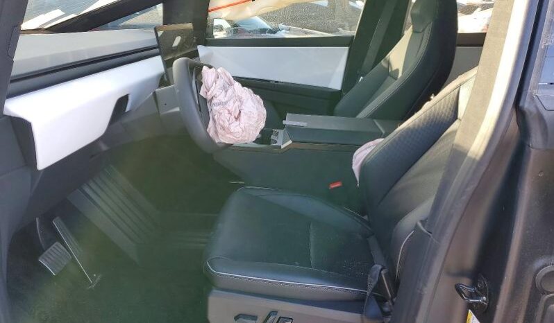 
								TESLA CYBERTRUCK full									