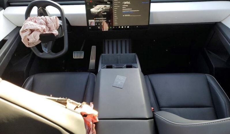 
								TESLA CYBERTRUCK full									