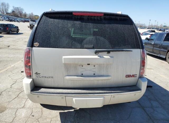 
								2014 Gmc Yukon full									