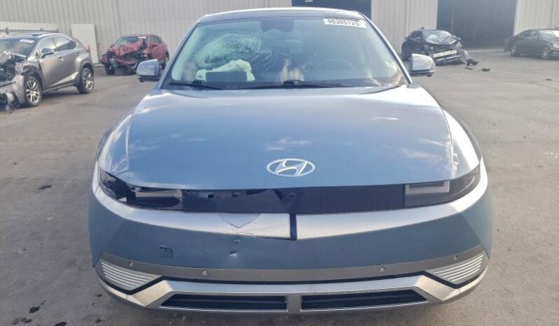 
								Hyundai IONIQ 5 full									