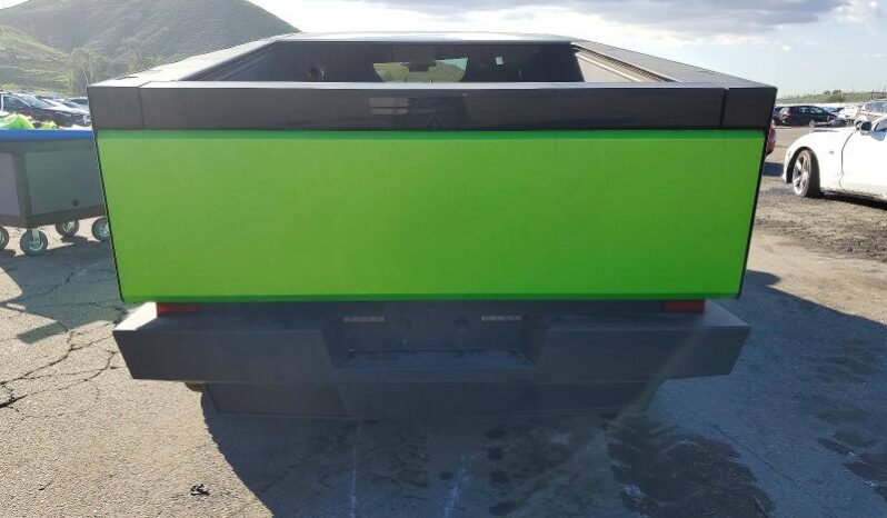 
								TESLA CYBERTRUCK full									