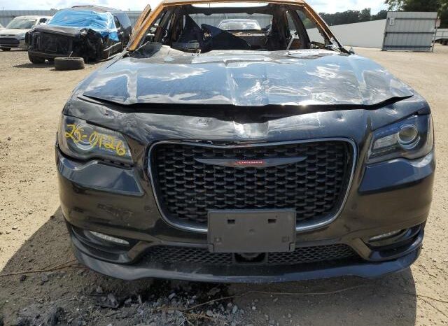 
								2021 Chrysler 300 s full									