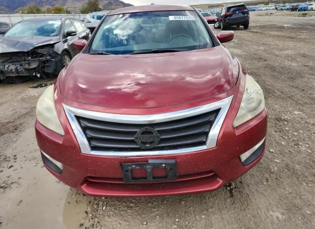 
								2014 Nissan Altima 2.5 full									