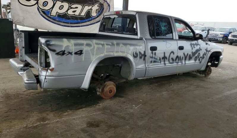 
								2004 Dodge Dakota full									