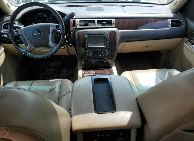 
								2014 Gmc Yukon full									