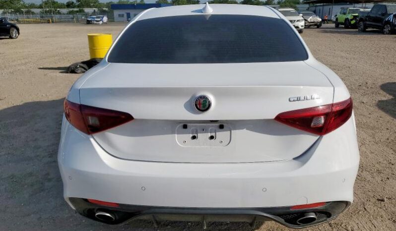 
								2020 Alfa romeo Giulia full									