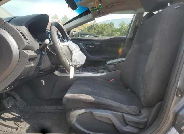 
								2015 Nissan Altima 2.5 full									