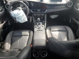 
										2022 Alfa romeo Giulia full									