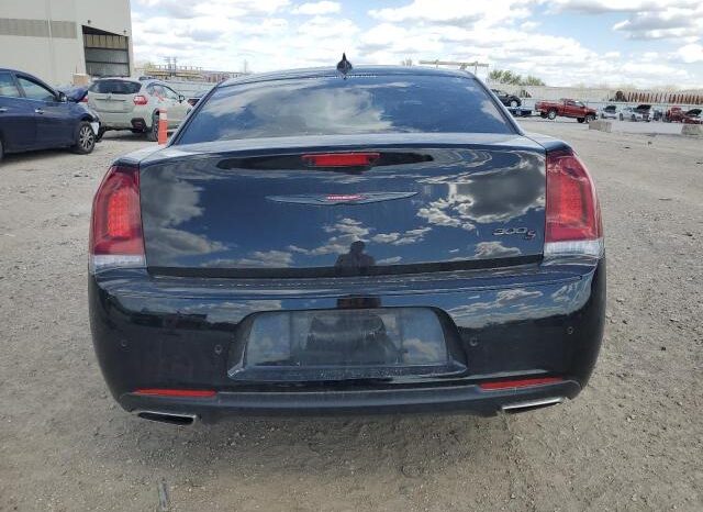 
								2023 Chrysler 300 full									