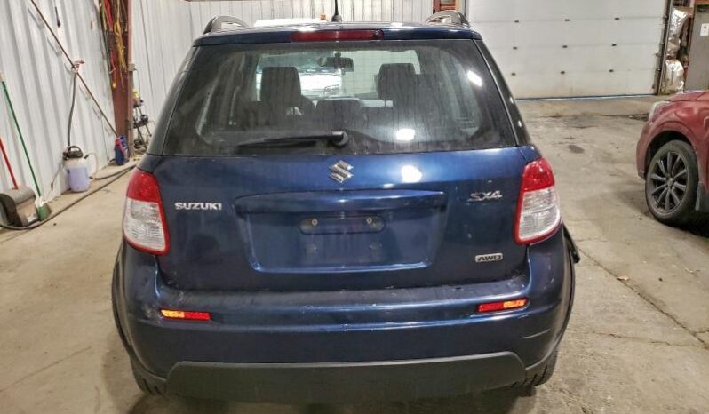 
								2010 Suzuki Sx4 full									