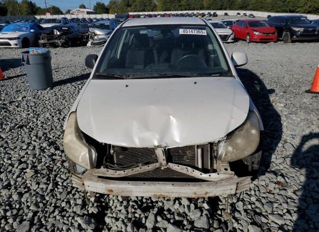 
								2009 Suzuki Sx4 full									