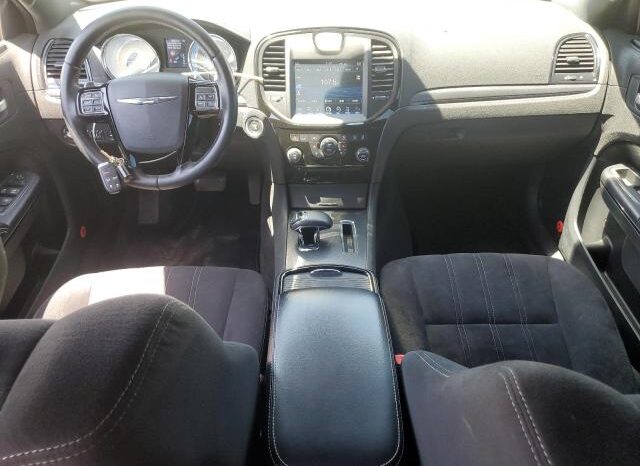 
								2012 Chrysler 300 full									