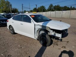 
										2020 Kia Optima lx full									