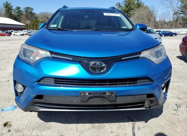 
								2018 Toyota Rav4 full									