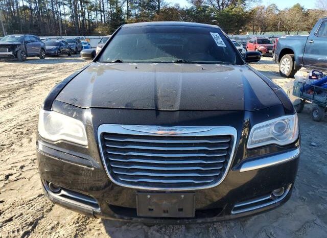 
								2013 Chrysler 300 full									