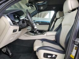 
										2020 BMW X7 full									