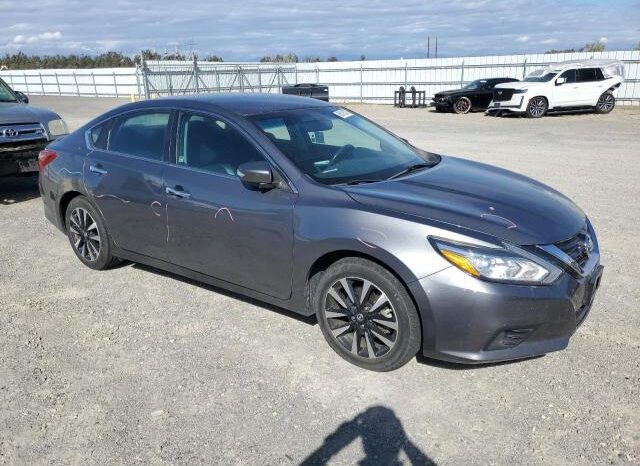 
								2018 Nissan Altima 2.5 full									