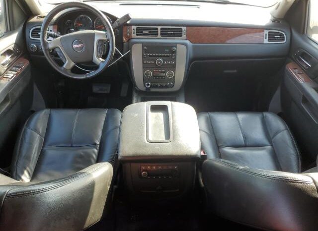 
								2014 Gmc Yukon full									