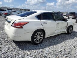 
										2015 Nissan Altima 2.5 full									
