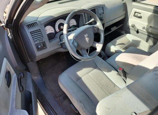 
								2005 Dodge Dakota full									