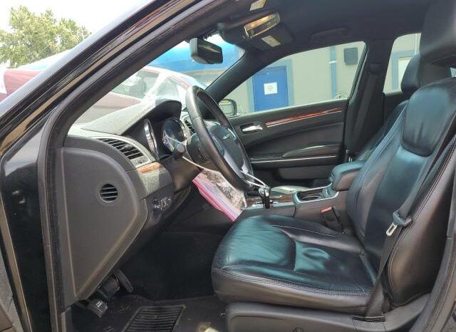 
								2013 Chrysler 300 full									