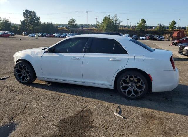 
								2018 Chrysler 300 full									