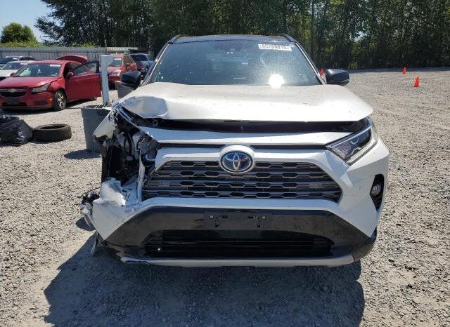 
								2020 Toyota Rav4 full									