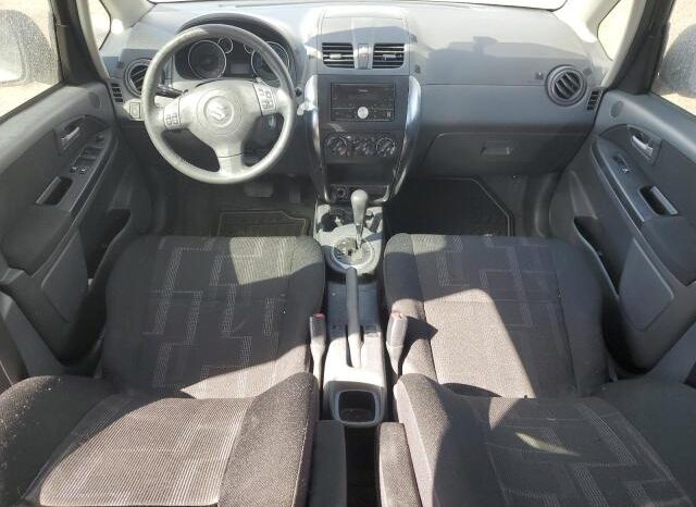 
								2012 Suzuki Sx4 full									