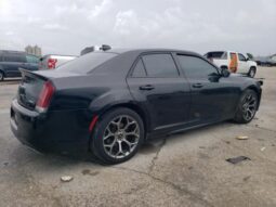 
										2018 Chrysler 300 full									