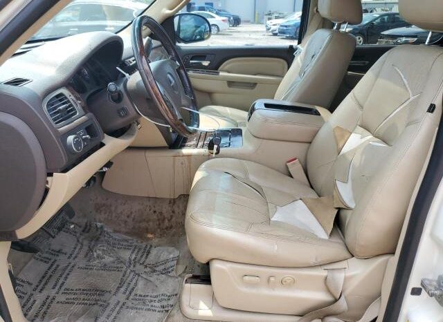 
								2014 Gmc Yukon full									