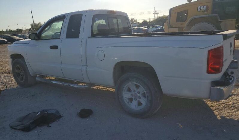 
								2008 Dodge Dakota full									