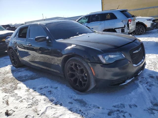 2019 Chrysler 300