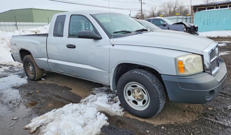 
								2005 Dodge Dakota full									