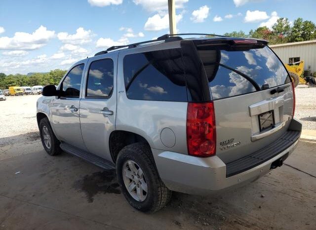 
								2013 Gmc Yukon full									
