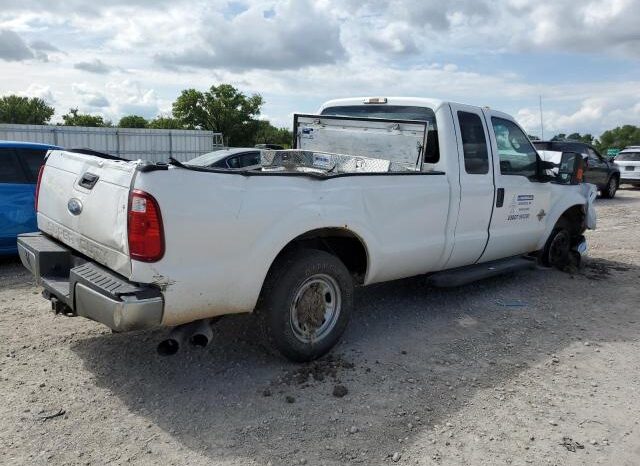 
								2015 Ford F250 super full									