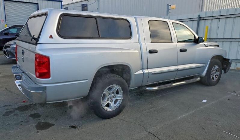 
								2005 Dodge Dakota full									